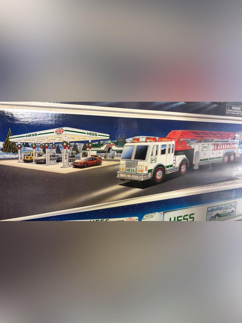 NIB 2000 Hess Fire Truck Holiday Toy Truck